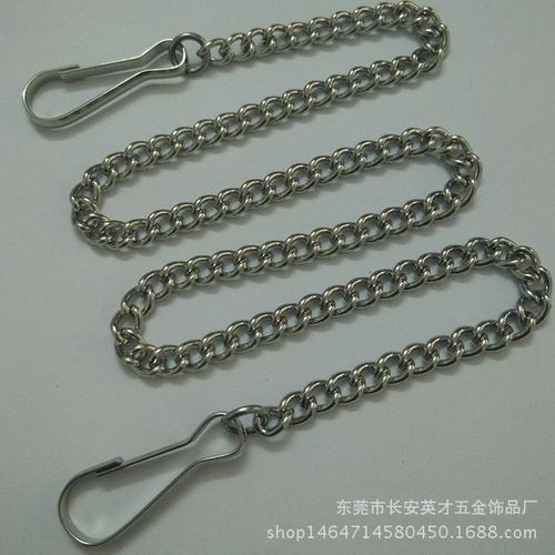 金属链条塑造风格，多重魅力来袭